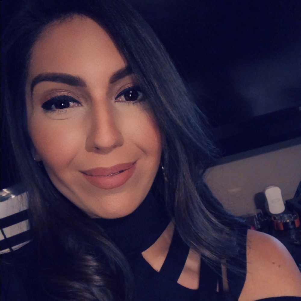 Meet your Posher, Stephanie